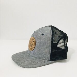 Tofitian end of the road culture, Trucker Snapback Cap